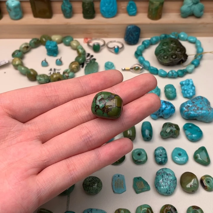 未镶嵌绿松石珠宝奇石