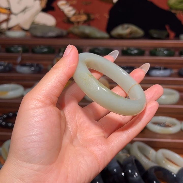 和田玉（青白玉）未镶嵌手镯56.2圈口手镯