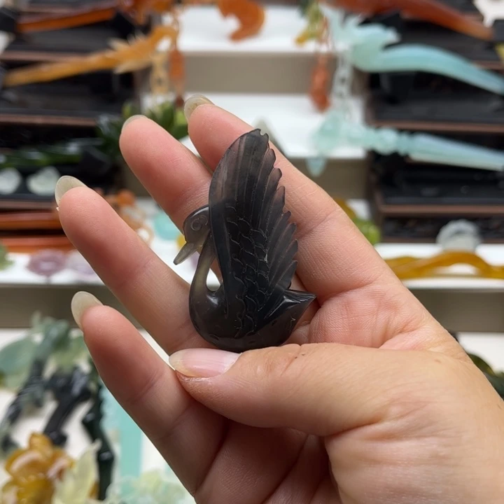 蛇纹石玉未镶嵌岫玉挂坠
