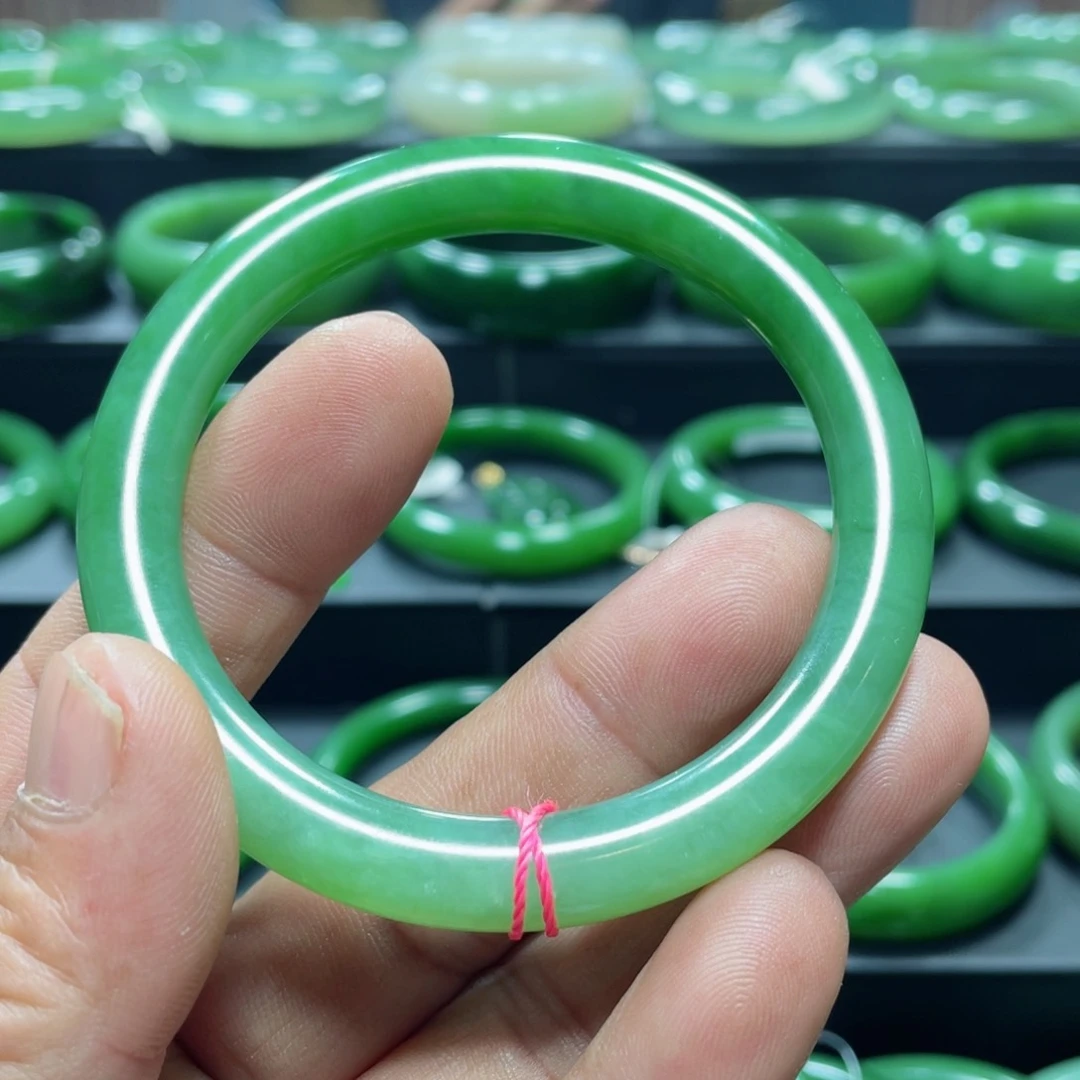 和田玉（碧玉）手镯未镶嵌