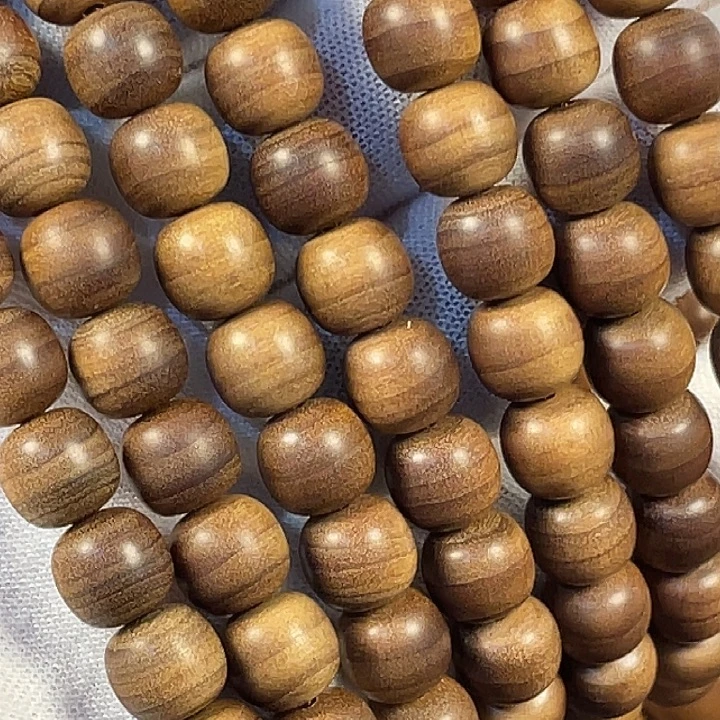 正***健檀香木老山檀7.8横纹半阴沉108