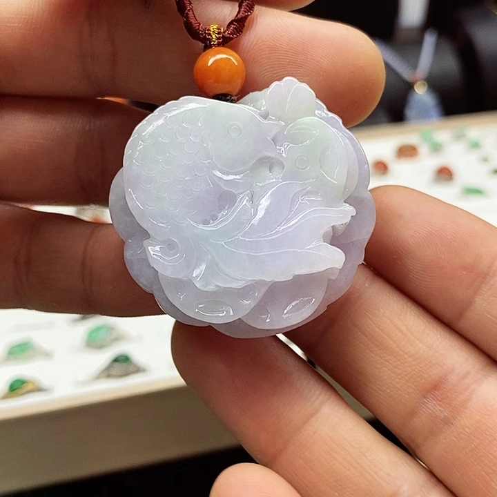 翡翠颈饰未镶嵌吊坠