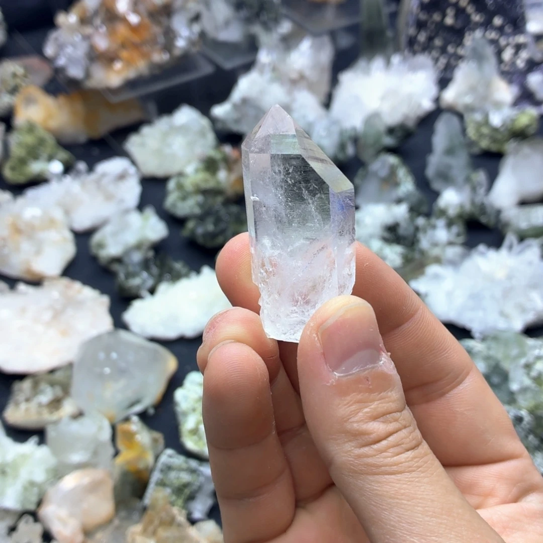 石材一个纯净白水单晶