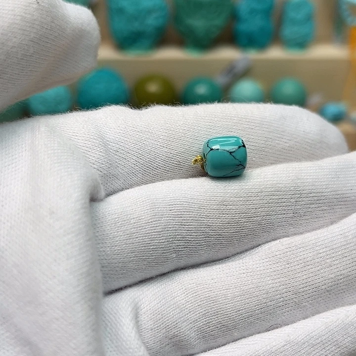 绿松石珠宝未镶嵌