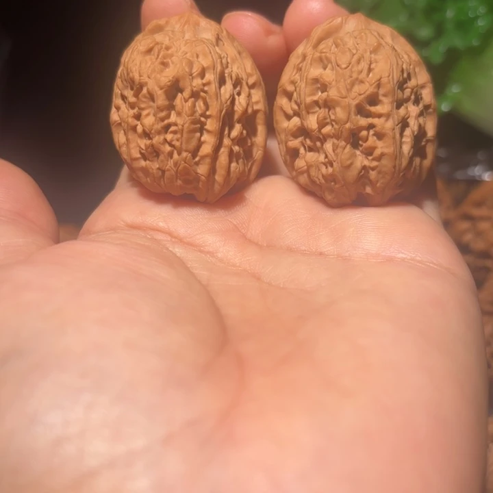 文玩核桃吊坠文玩核桃吊坠鸡心32