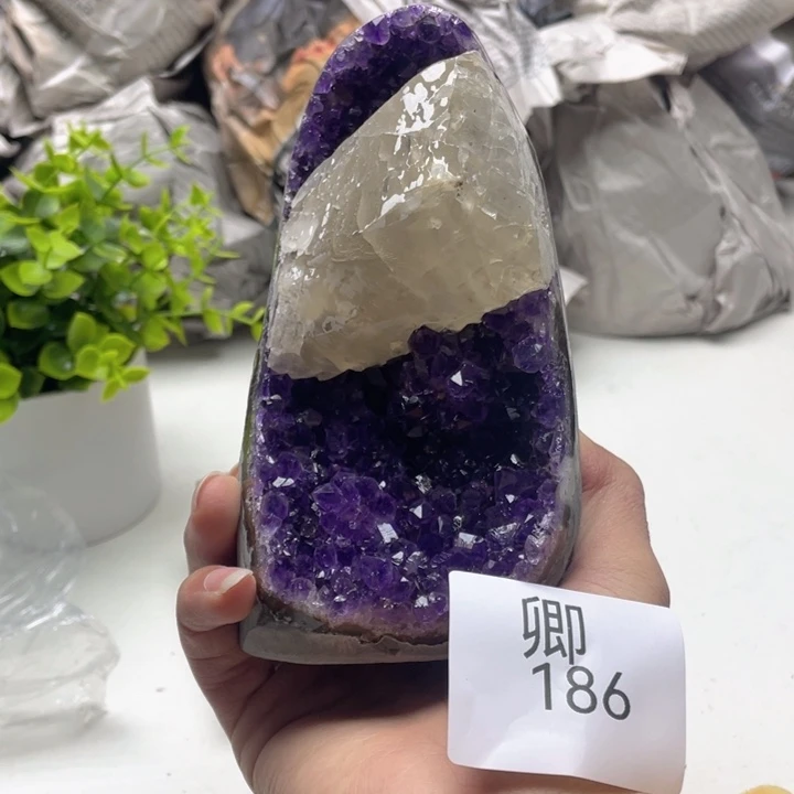 未镶嵌大型摆件（非配饰）水晶