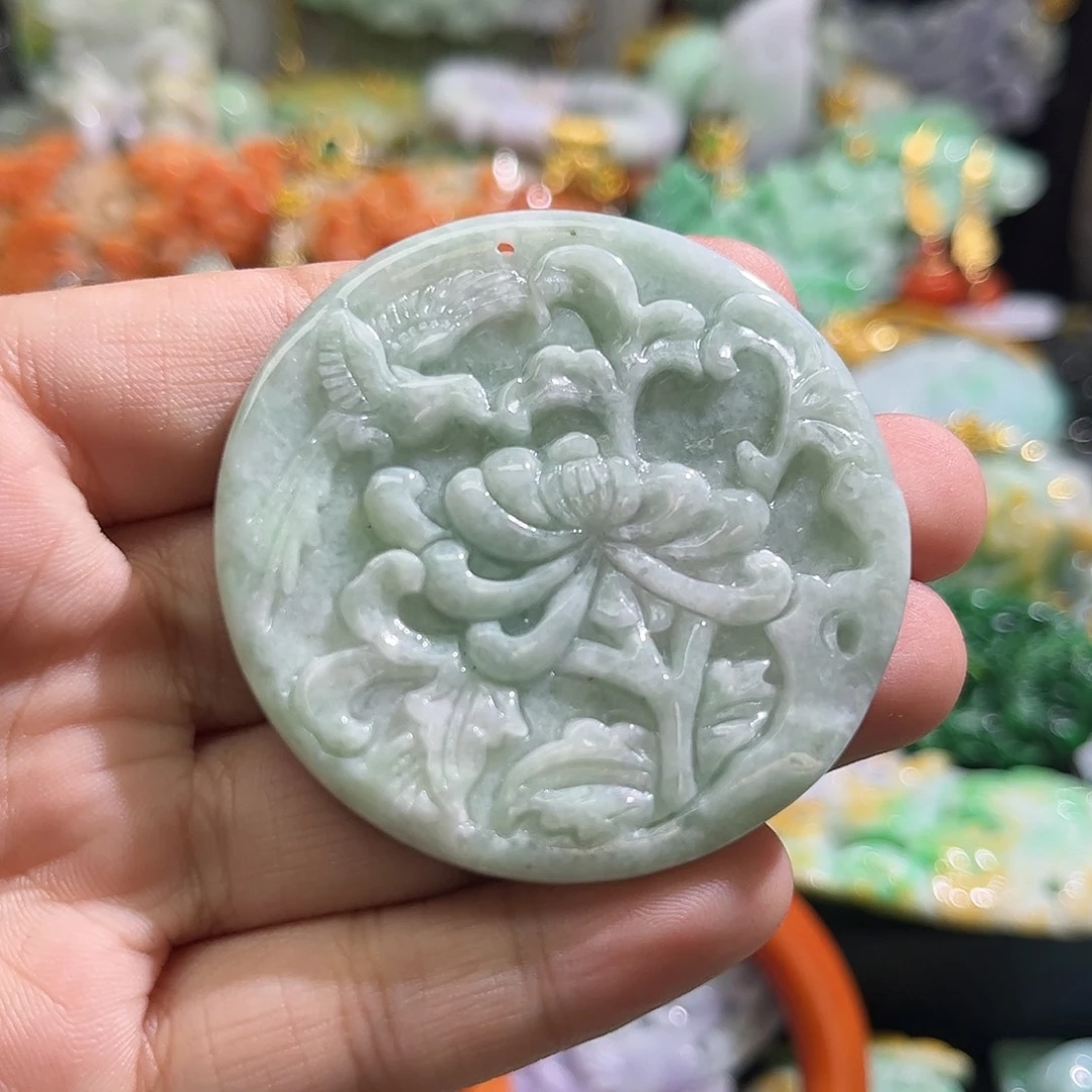 颈饰未镶嵌翡翠待编织