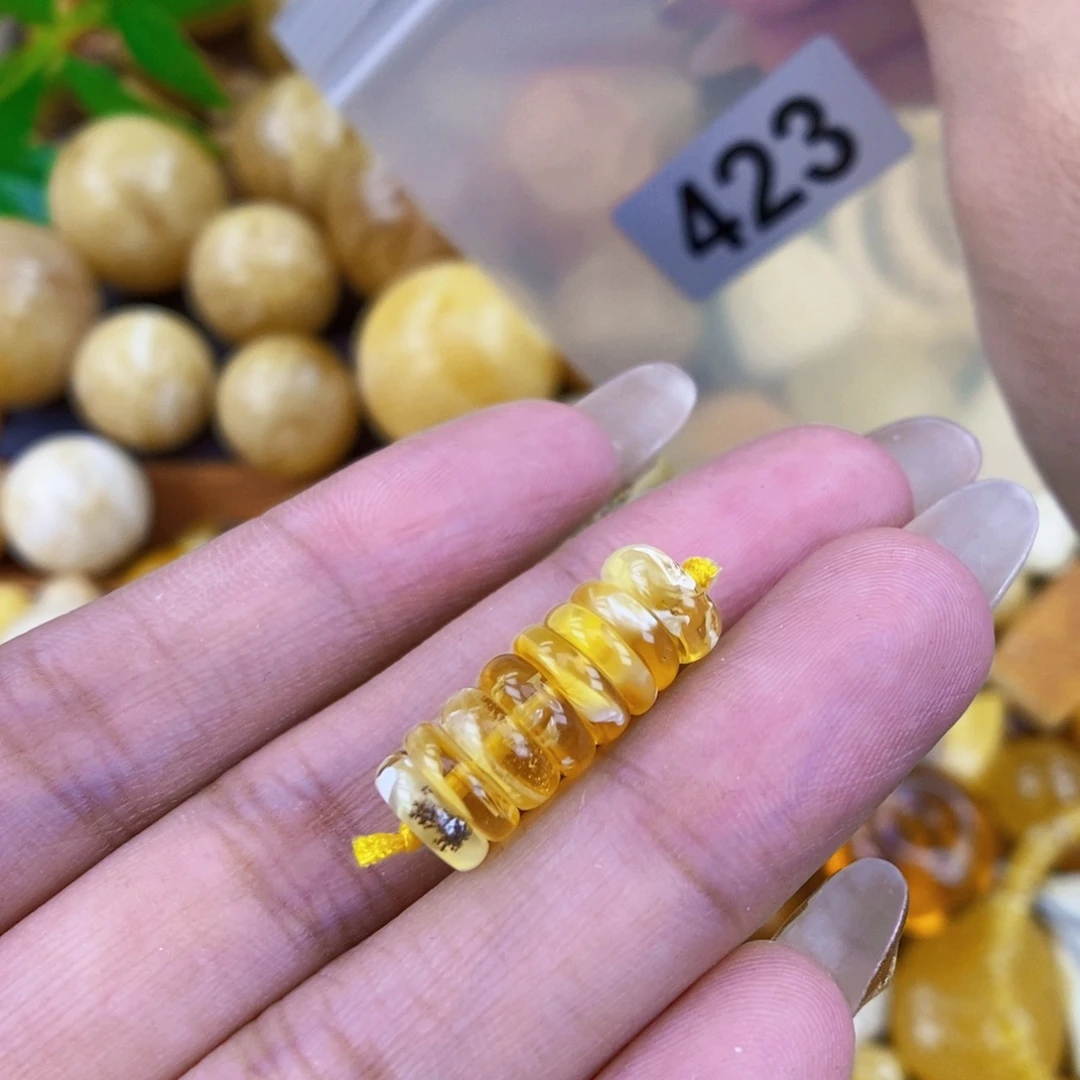 琥珀未镶嵌珠宝奇石