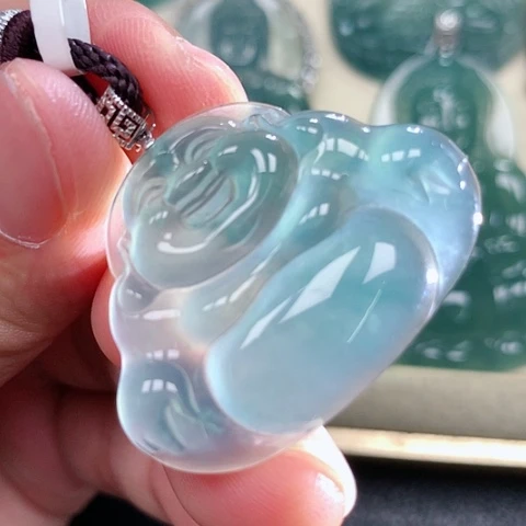 【闪购商品】颈饰18K金镶嵌翡翠