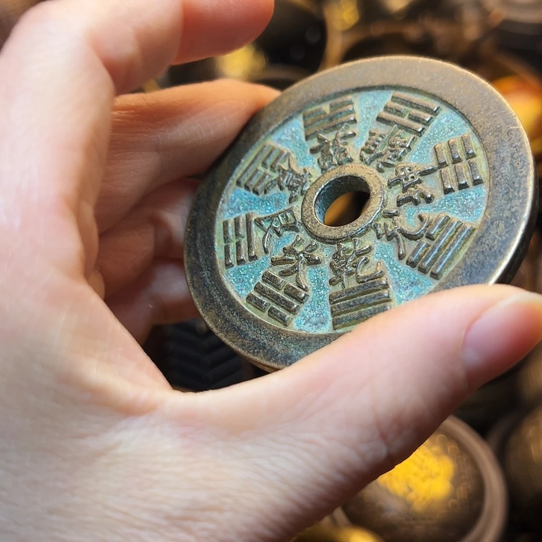 精美铜器工艺品等