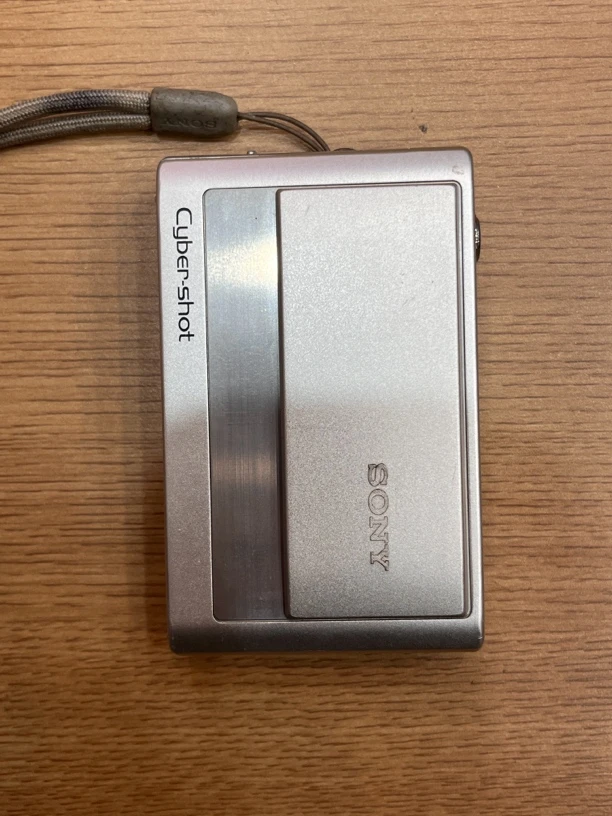 9新 Sony/索尼 T20 二手商品no退换 特价机