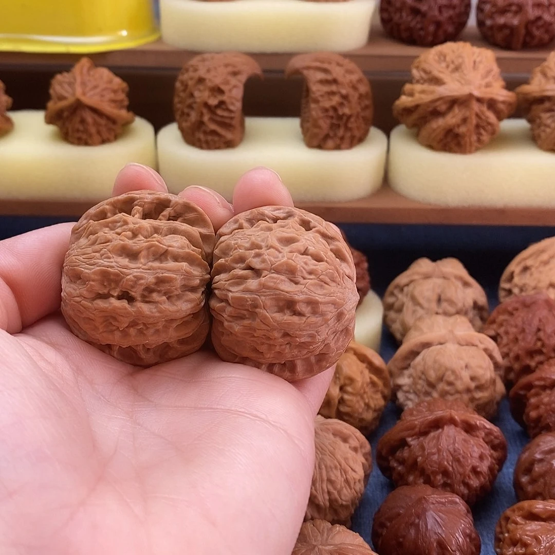 42全品磨盘狮子头文玩核桃