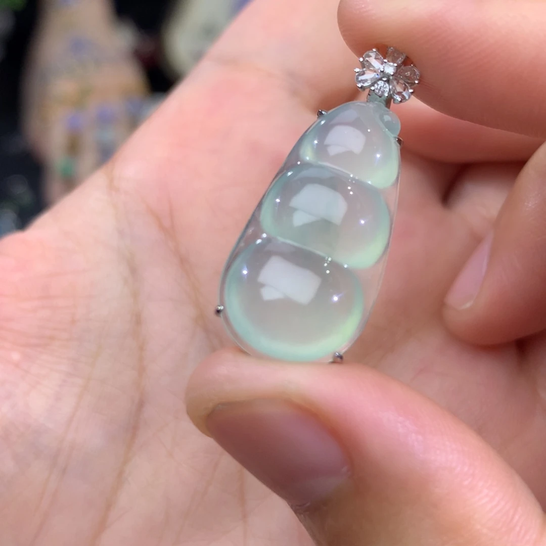 翡翠18K金镶嵌吊坠(不含链)签收后48小时鉴赏期