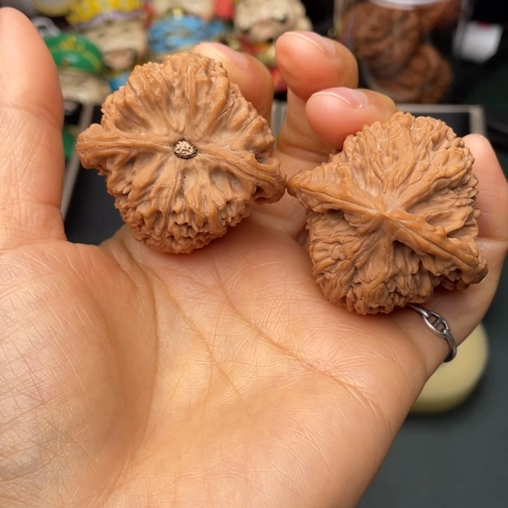 吊坠文玩核桃434142尺拉丝三角留疤顺风耳微凹底