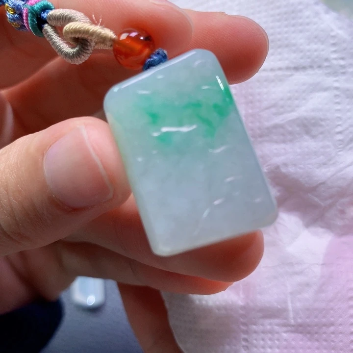 翡翠未镶嵌颈饰 3554