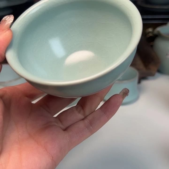 瓷片银****哥微瑕哈哈哈哈哈哈哈