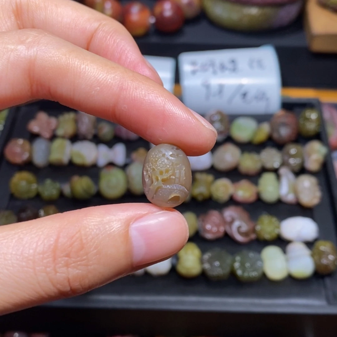 【闪购商品】未镶嵌手链玛瑙/玉髓盐源玛瑙