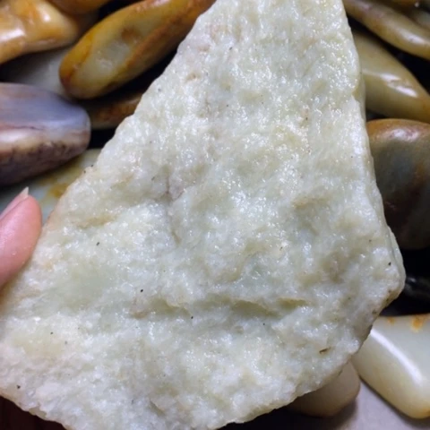 未镶嵌和田玉（糖玉）挂件