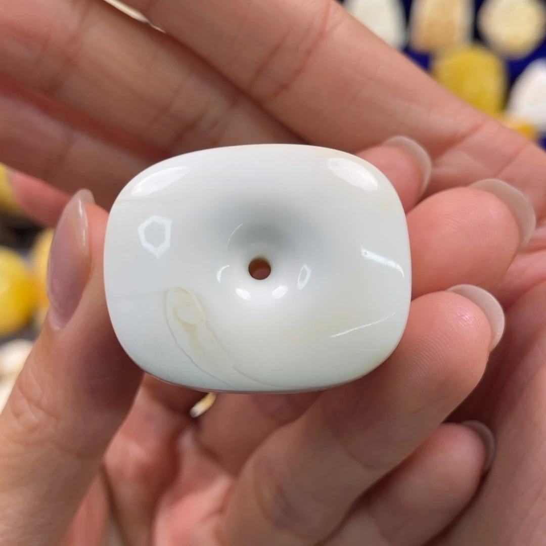 蜜蜡裸石未镶嵌琥珀蜜蜡扣子