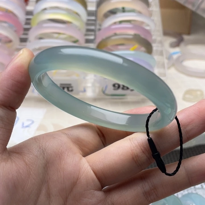 玛瑙/玉髓未镶嵌手镯❻56圈口