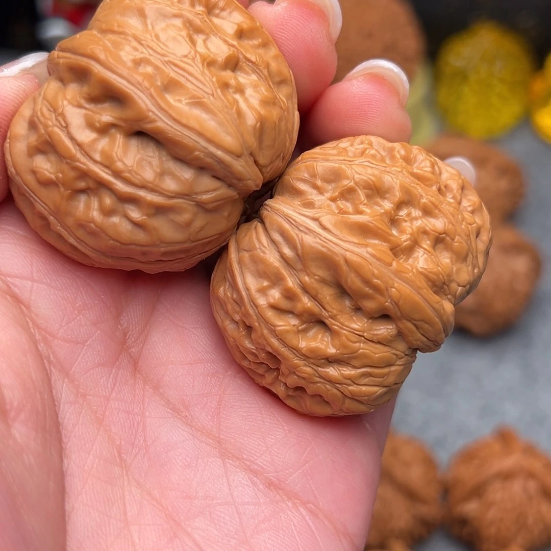 把件文玩核桃牛***。元宝42.8