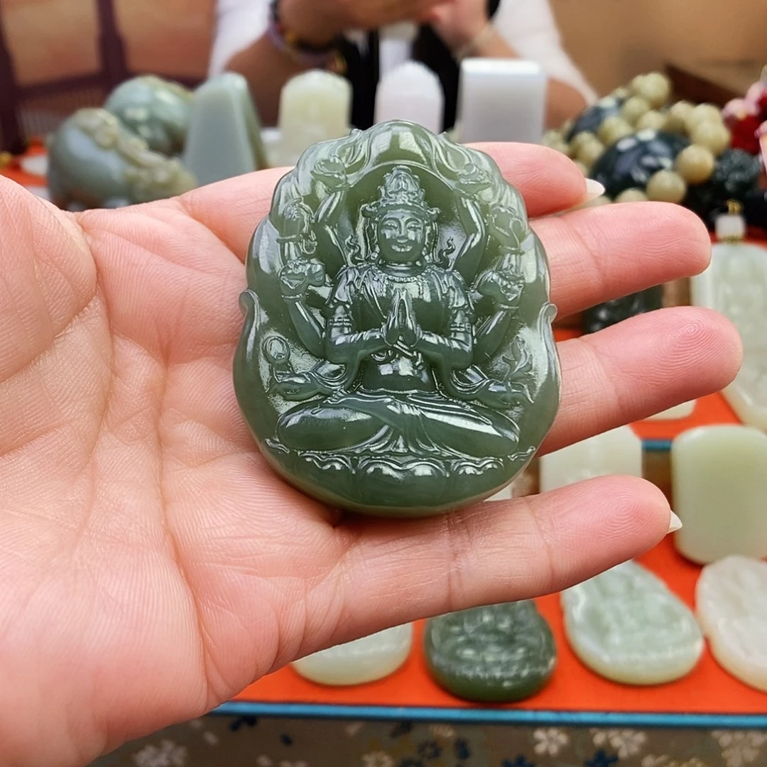 颈饰未镶嵌和田玉麦****）