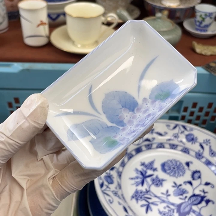 他家瓷器真美…开播了