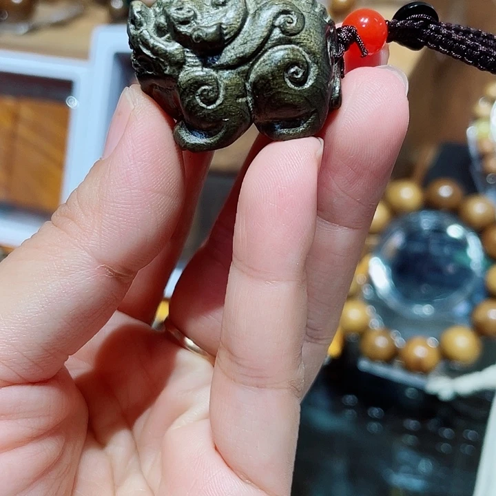 张***泉金丝楠金丝楠木阴沉绿料貔貅