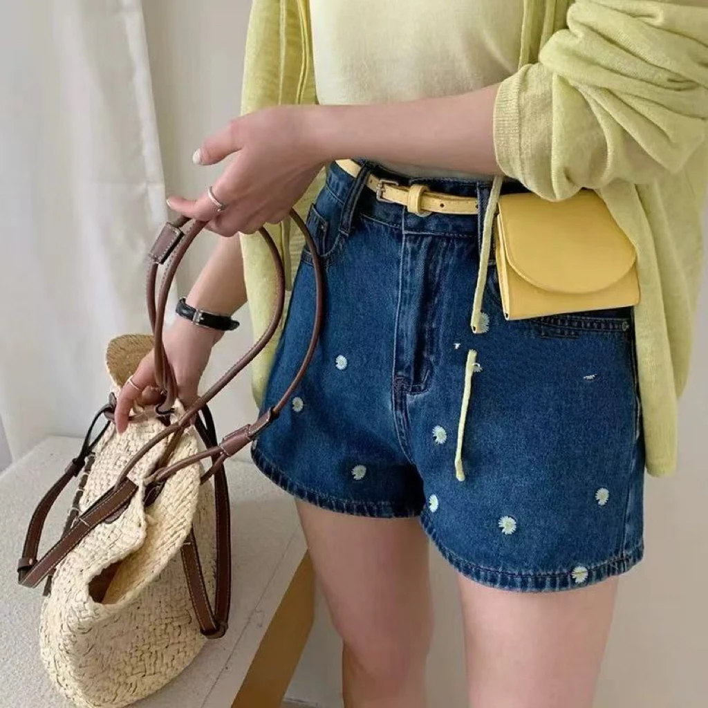 7278女装韩版时尚百搭牛仔短裤