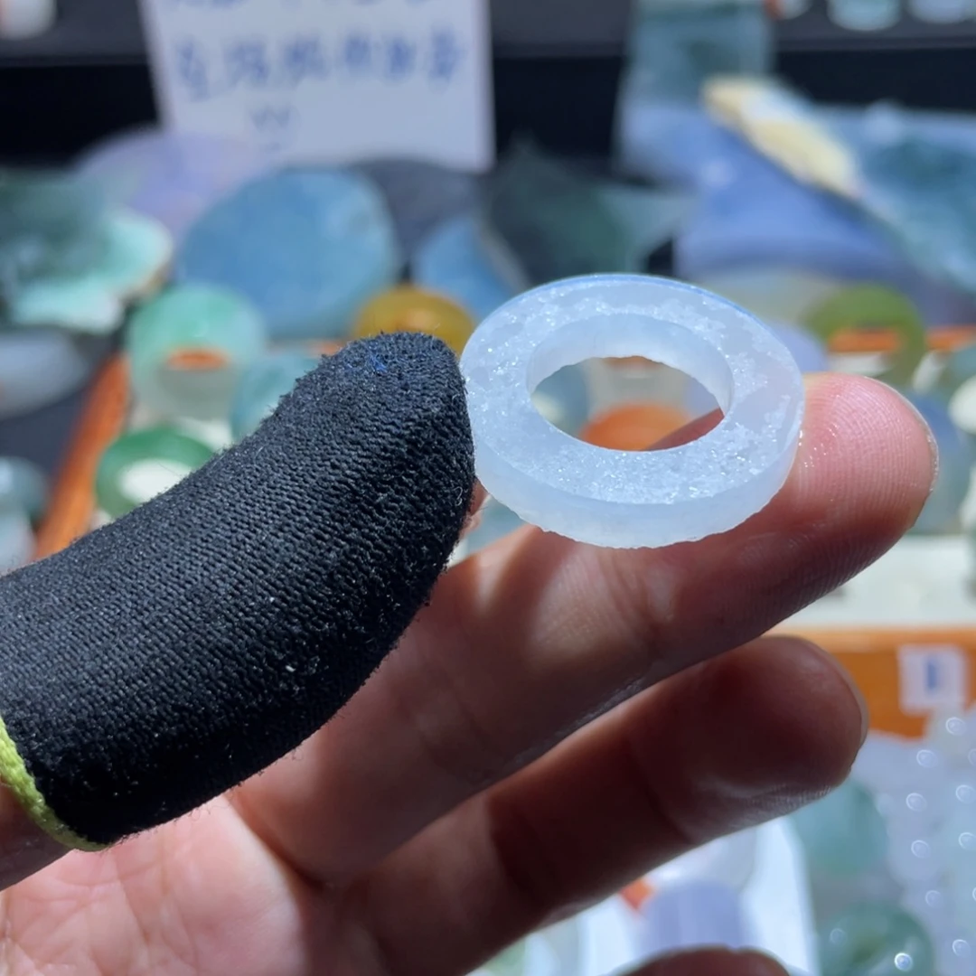 定制翡翠未镶嵌天然翡翠