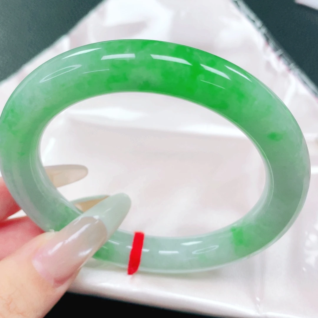 翡翠未镶嵌手镯55