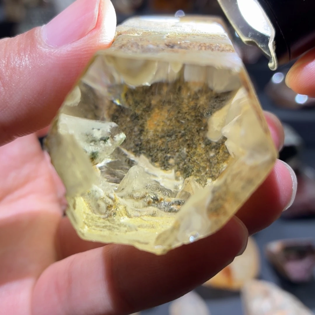 未镶嵌珠宝半成品水晶