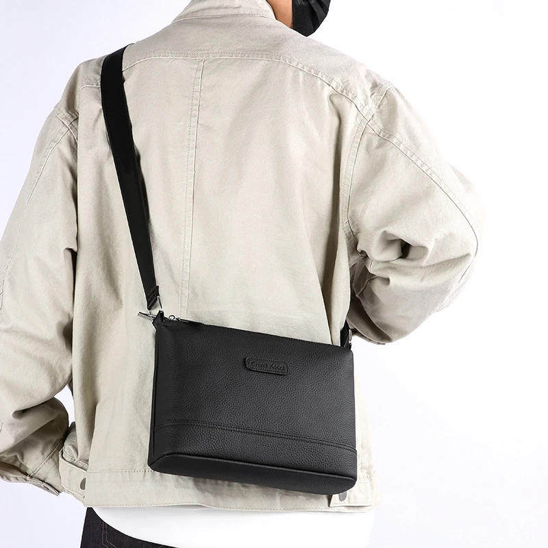 三拉链多隔层真牛皮男士单肩包