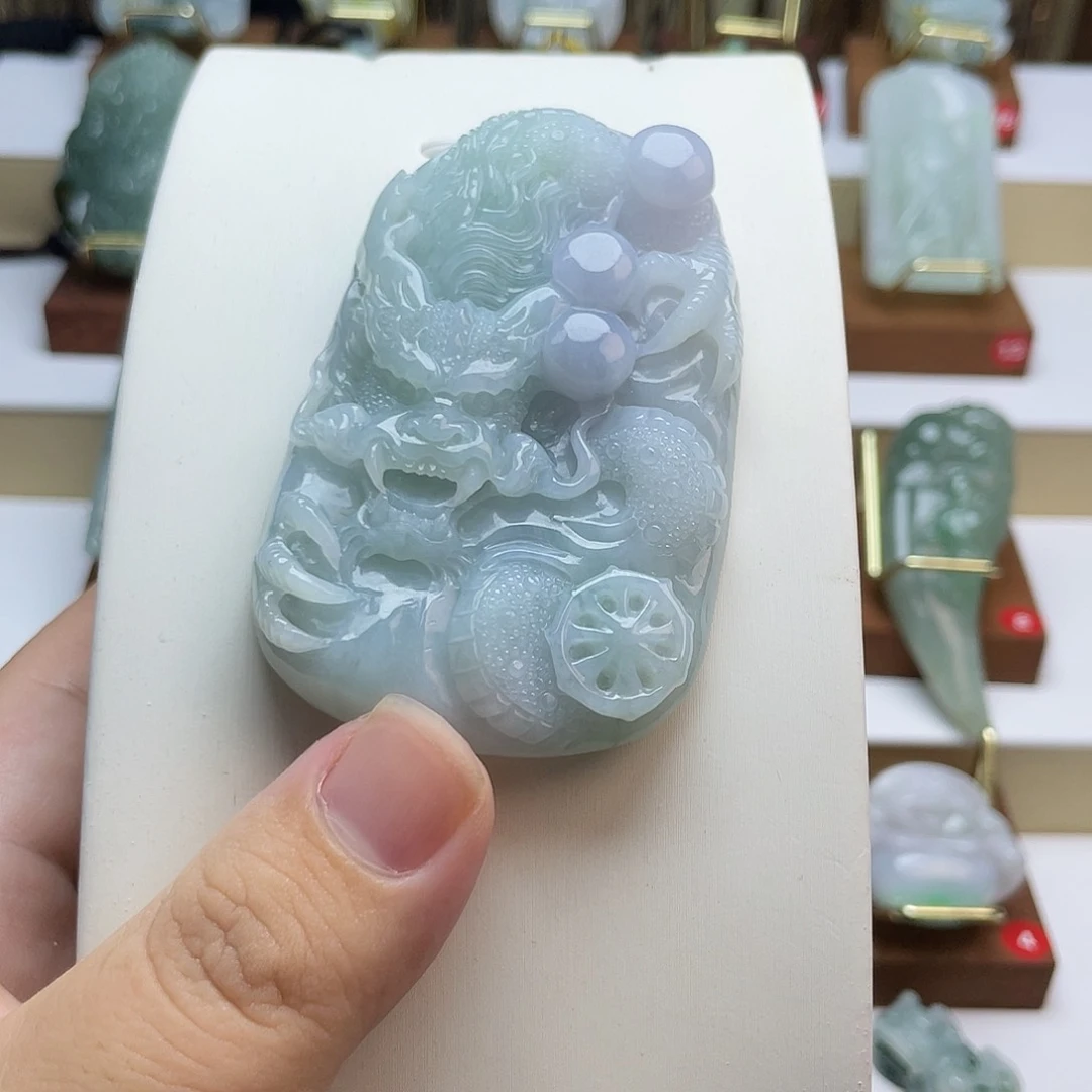 翡翠未镶嵌吊坠(不含链)龙牌