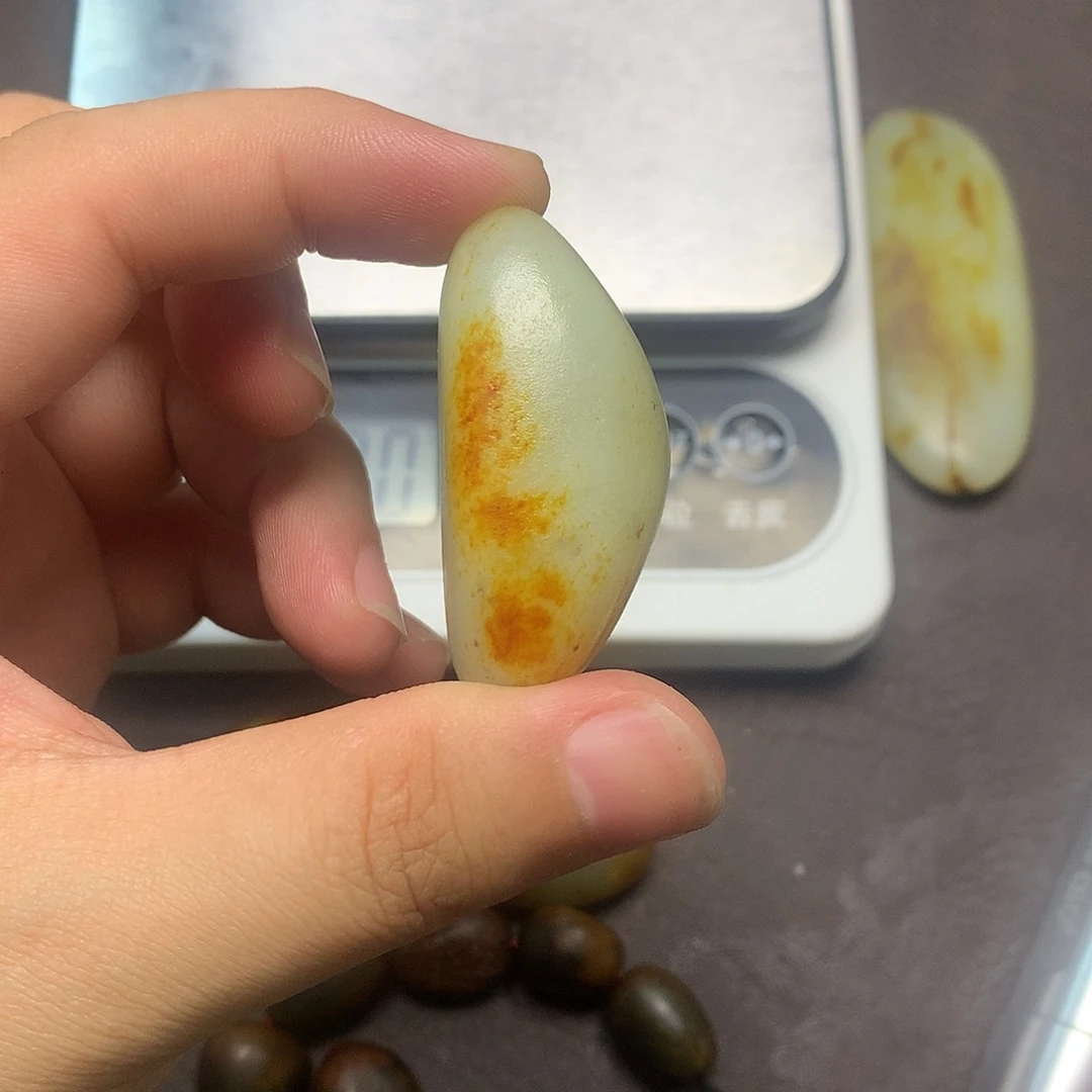 和田玉（糖玉）未镶嵌挂件