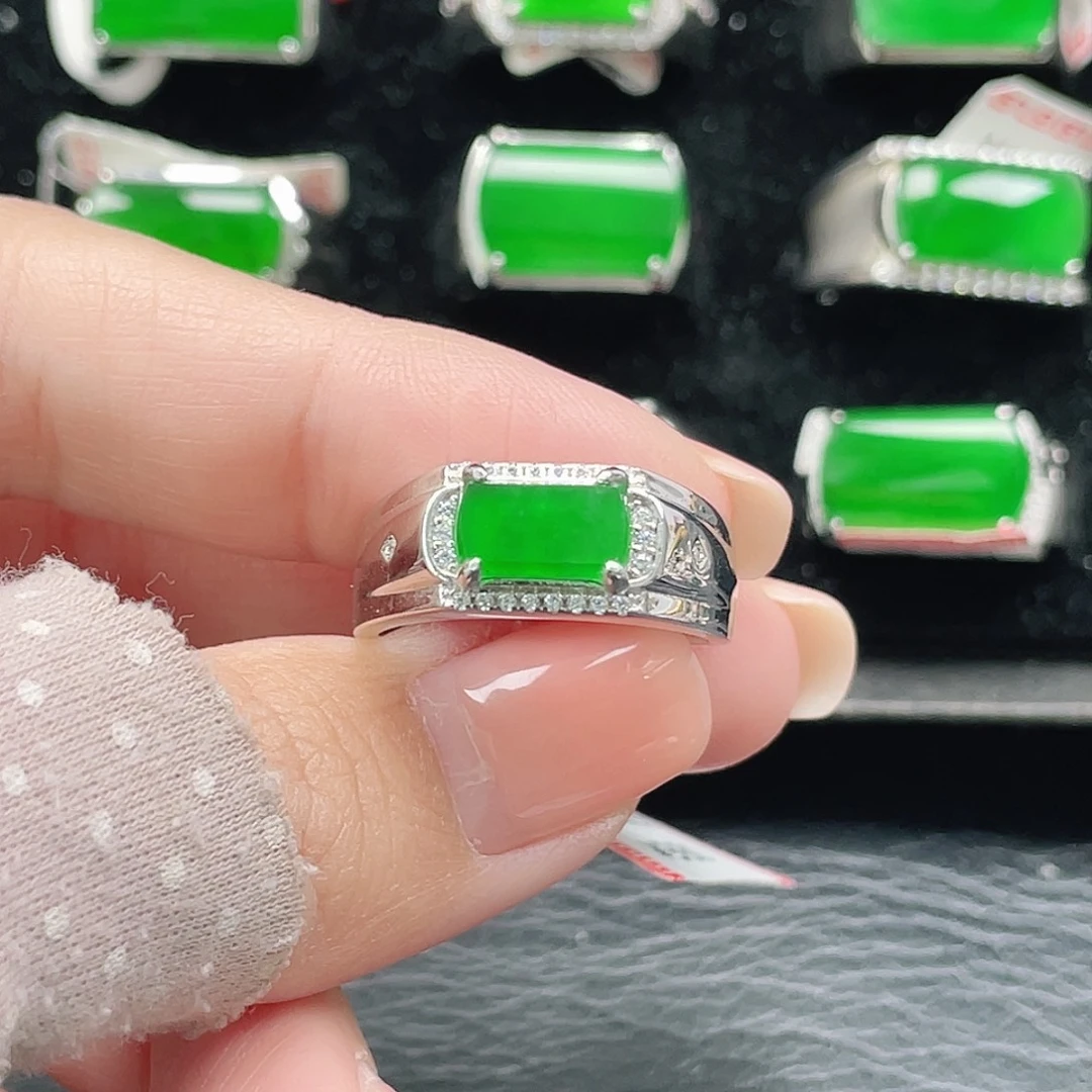 翡翠银S925镶嵌戒指天然A货翡翠没运费险3977
