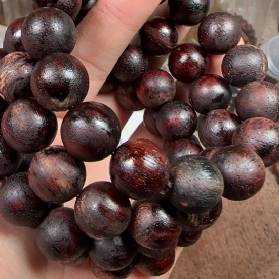 藤类降真香1.5沙皮圆珠对比款