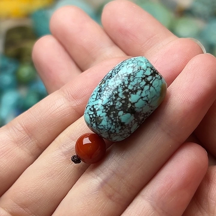 南红玛瑙未镶嵌颈饰