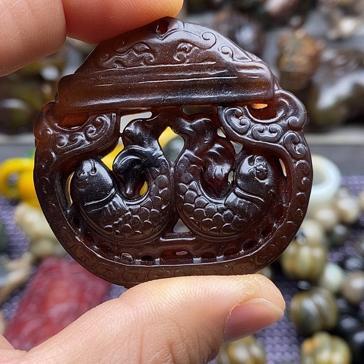 未镶嵌蛇纹石玉颈饰