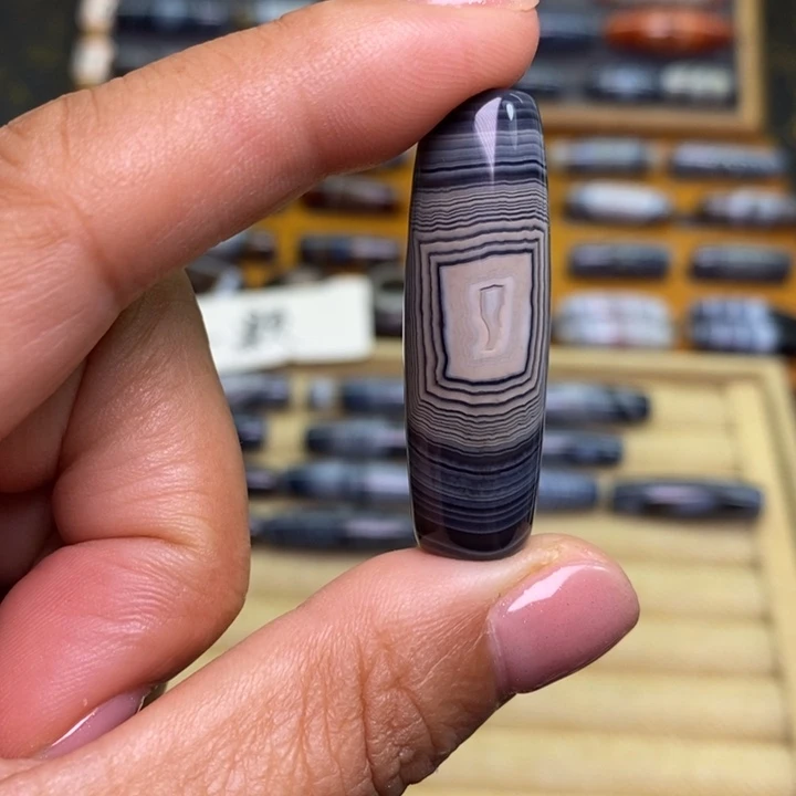 玛瑙/玉髓未镶嵌珠宝奇石勇****度