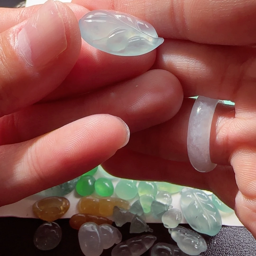 定制翡翠未镶嵌缅甸天然翡翠叶子