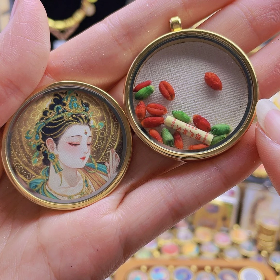 吊坠冰**人唐卡等多种形式的艺术形式