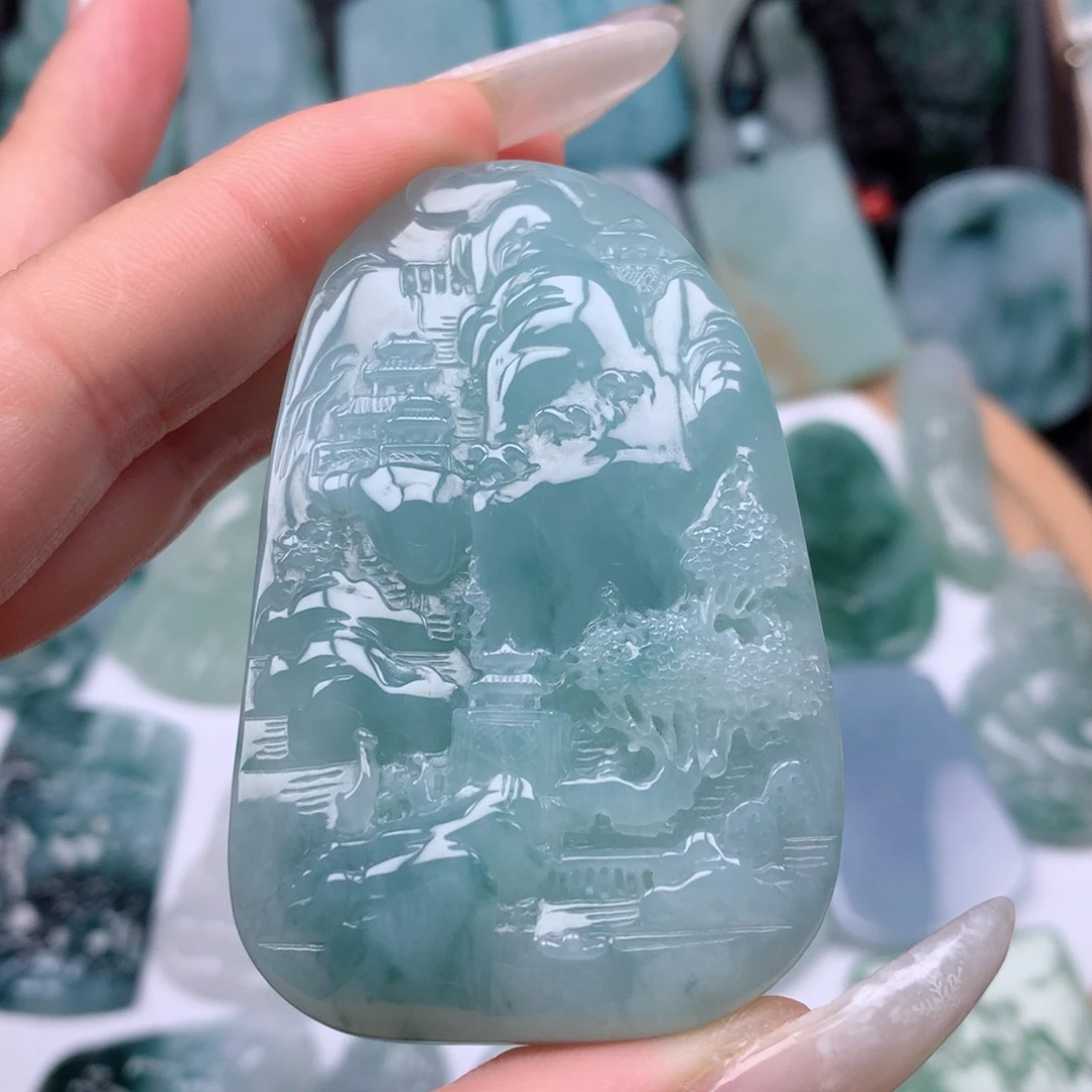 【闪购商品】翡翠颈饰未镶嵌山水