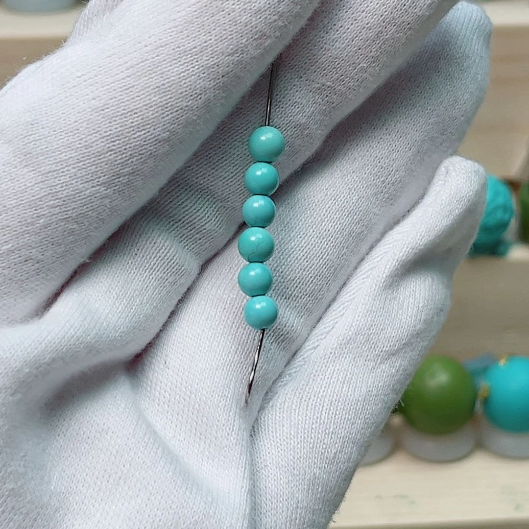 绿松石圆珠一组未镶嵌不****夜