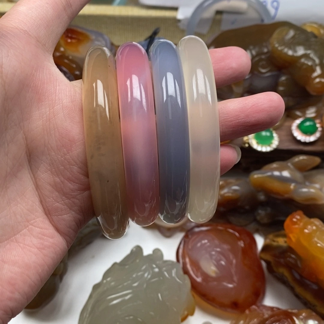 玛瑙/玉髓未镶嵌颈饰4条