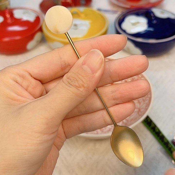 瓷片鱼*?The first thing