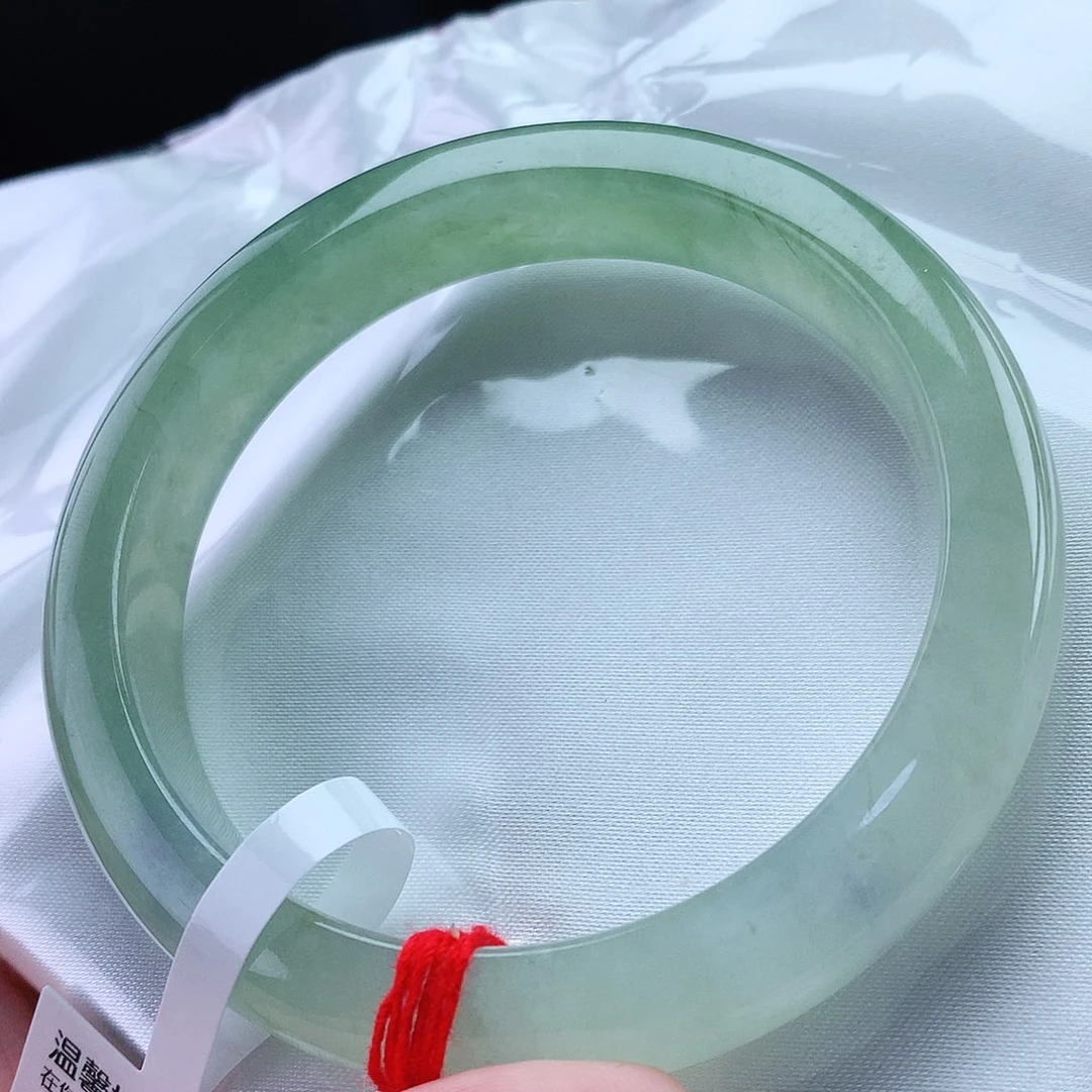翡翠手镯未镶嵌58圈