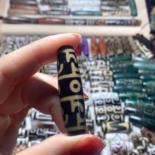 用***0玛瑙/玉髓未镶嵌颈饰