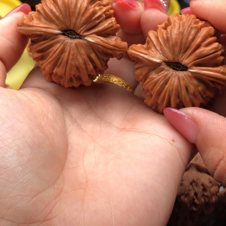 *****文玩核桃吊坠45楼