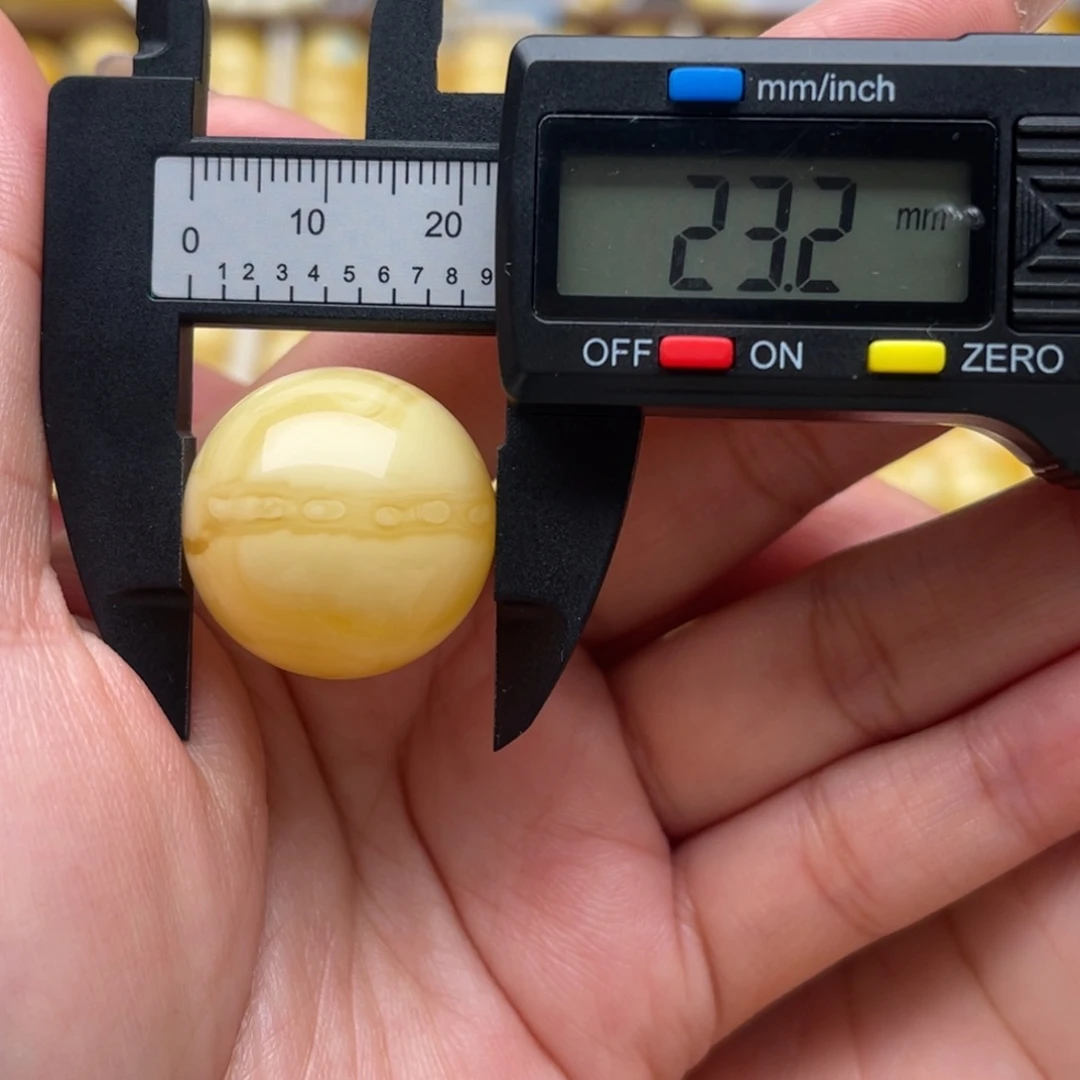 琥珀未镶嵌裸石蜜蜡圆珠笑